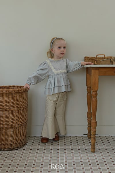 蕾絲領長袖上衣 (2色)2