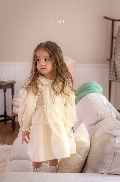 蕾絲小圓領洋裝 (2色)2