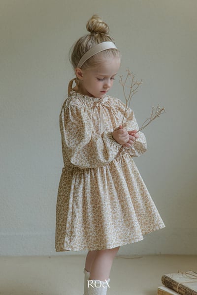 碎花摺邊長袖洋裝 (2色)2