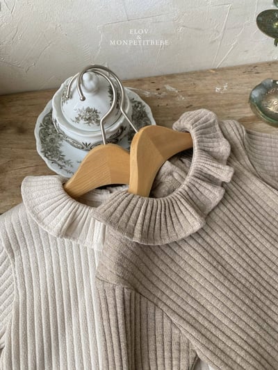 坑條荷葉領上衣 (2色)3