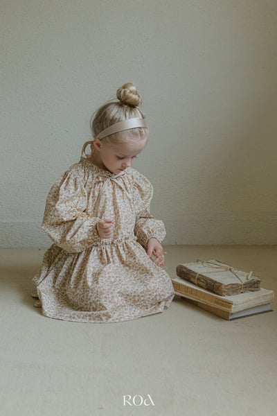 碎花摺邊長袖洋裝 (2色)3