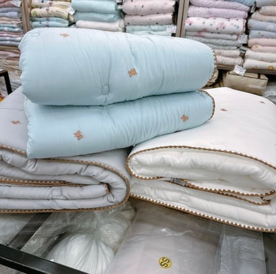 四季被｜刺繡熊熊 (天絲)1