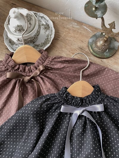 (現貨) 復古蝴蝶結點點上衣 (2色)3