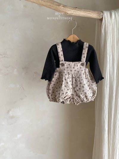 百搭波浪邊針織上衣 (3色)9