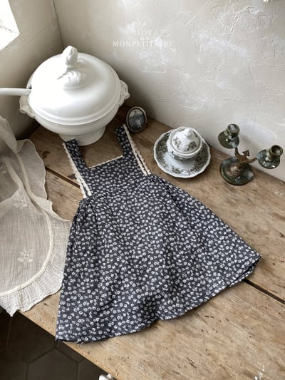 田園碎花吊帶洋裝 (2色)7