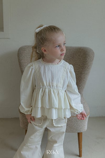 蕾絲領長袖上衣 (2色)13