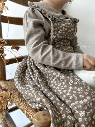 荷葉領上衣 (2色)9