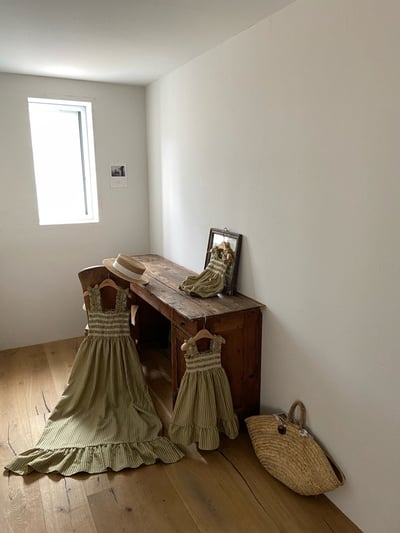 親子｜復古碎格彈性吊帶洋裝1