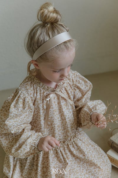 碎花摺邊長袖洋裝 (2色)4