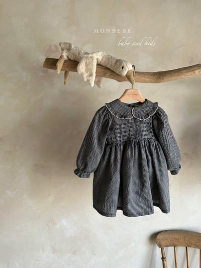 格紋娃娃領洋裝 (2色)3