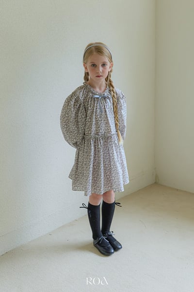 碎花摺邊長袖洋裝 (2色)9