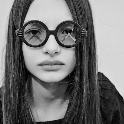 Sons + Daughters兒童太陽眼鏡 - KAWS聯名款(隱世霧灰) 3-9Y7