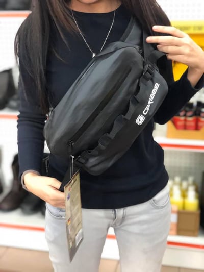 CARIBEE-SQUALL 防水腰包/休閒/旅遊/登山/戲水7