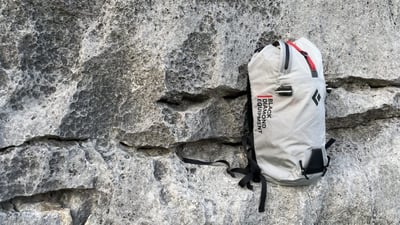 Black Diamond Blitz 20 Backpack 輕量背包 攻頂包 收納包 公司貨7