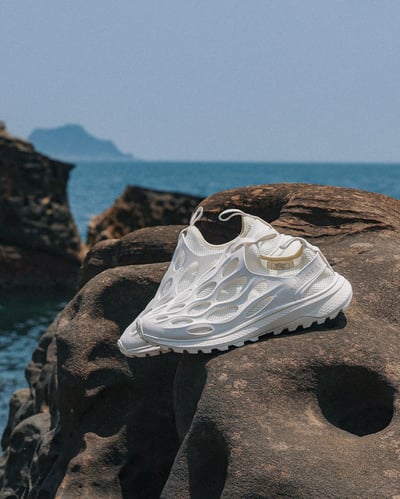 MERRELL HYDRO RUNNER 風格潮流洞洞跑鞋 女款 多色23