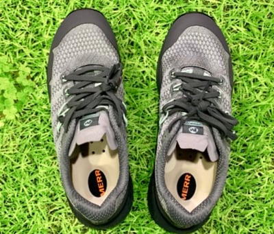 足弓釋壓足墊-吳神父真誠推薦/此鞋墊可永久使用/適合所有布鞋穿著/專利286593號3