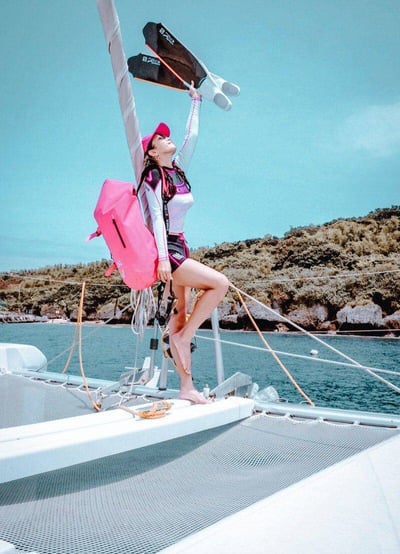 V.DIVE威帶夫 防水彈性雙肩背包45L 戶外防水包  防水背包 後背包 溯溪 潛水 騎士包 環島包 多色20