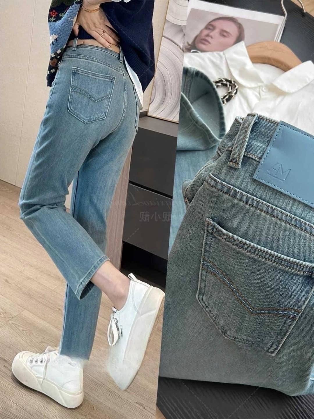 顯瘦Baby藍皮標牛仔直筒褲