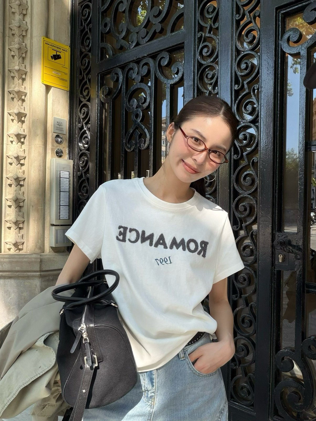 Kahlo｜ROMANCE復古字母顯瘦短T