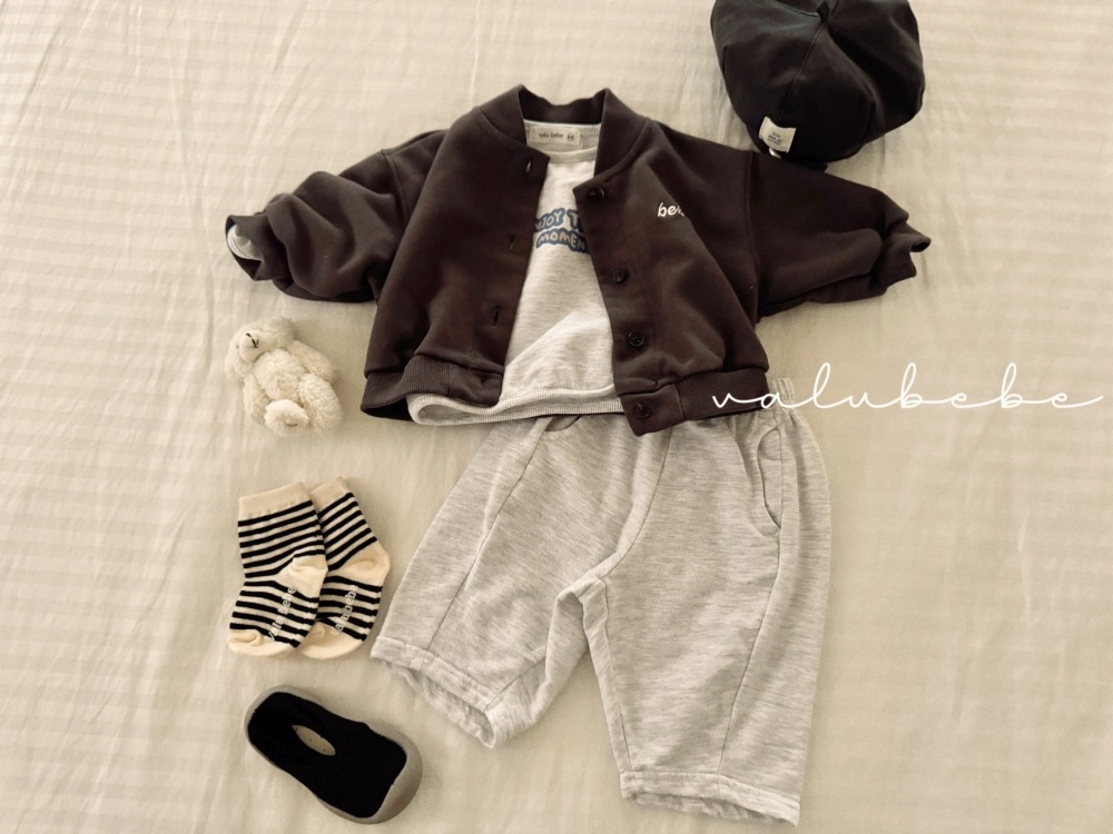 Valubebe41｜(65-90) 英字休閒上衣