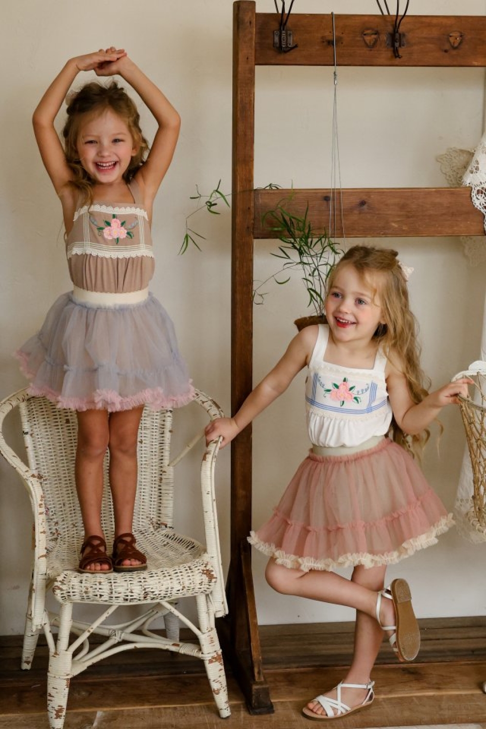 FLO05｜(75-140) 兩色蕾絲蛋糕襯裙