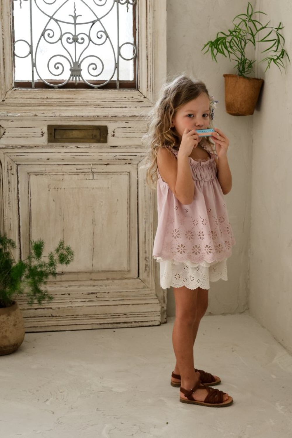 FLO11｜(75-140) 蕾絲鏤空蛋糕褲裙