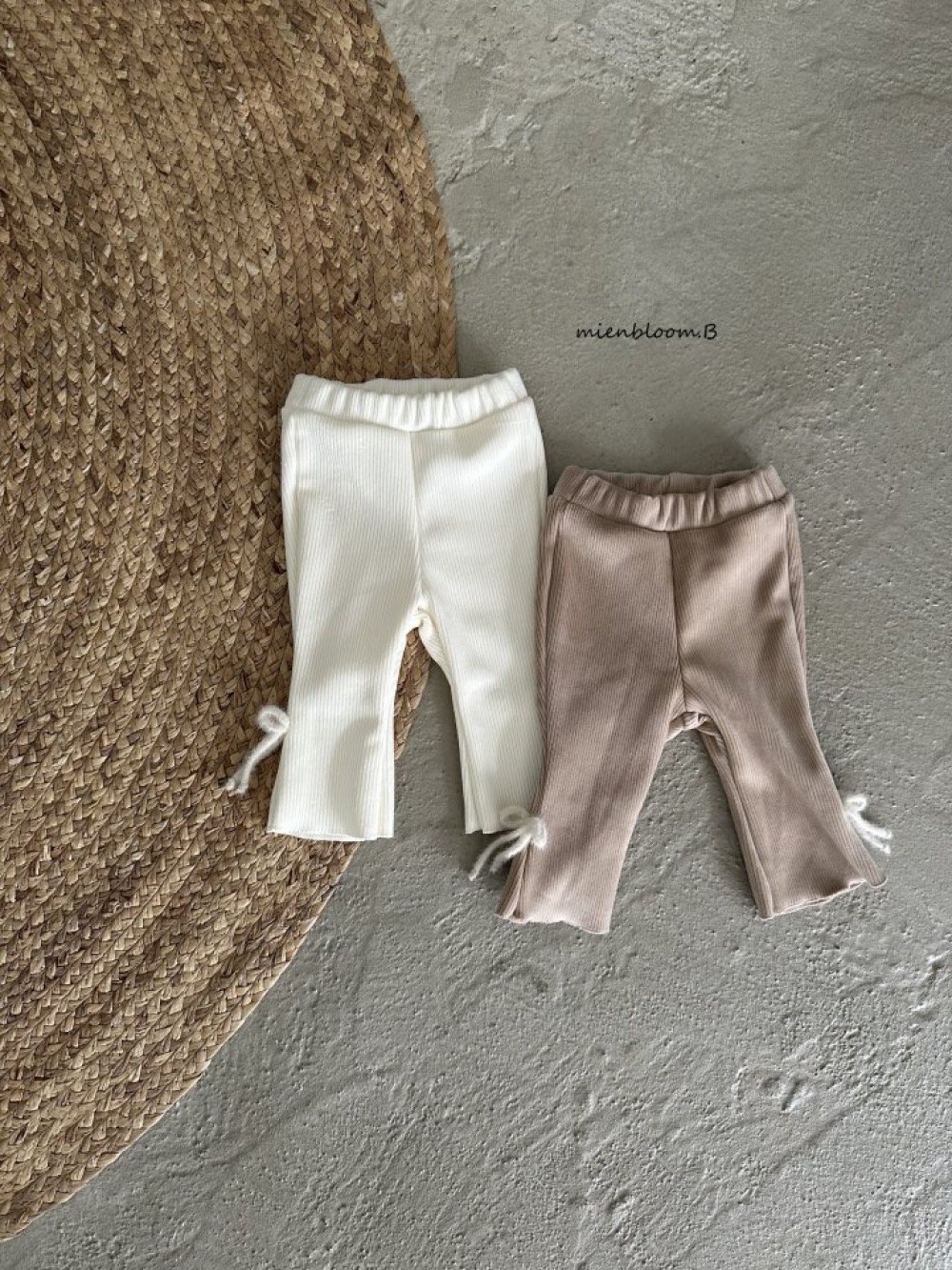 Bloom.b36｜(0m-24m/85cm-125cm) 刷絨蝴蝶開叉喇叭褲