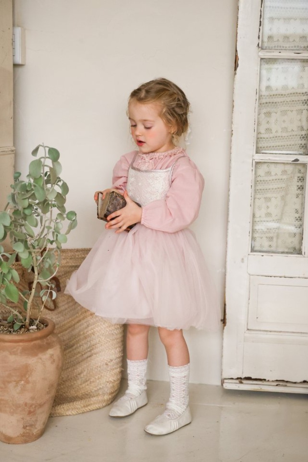 FLO37｜(75-140) 2色法式細肩薄紗洋裝