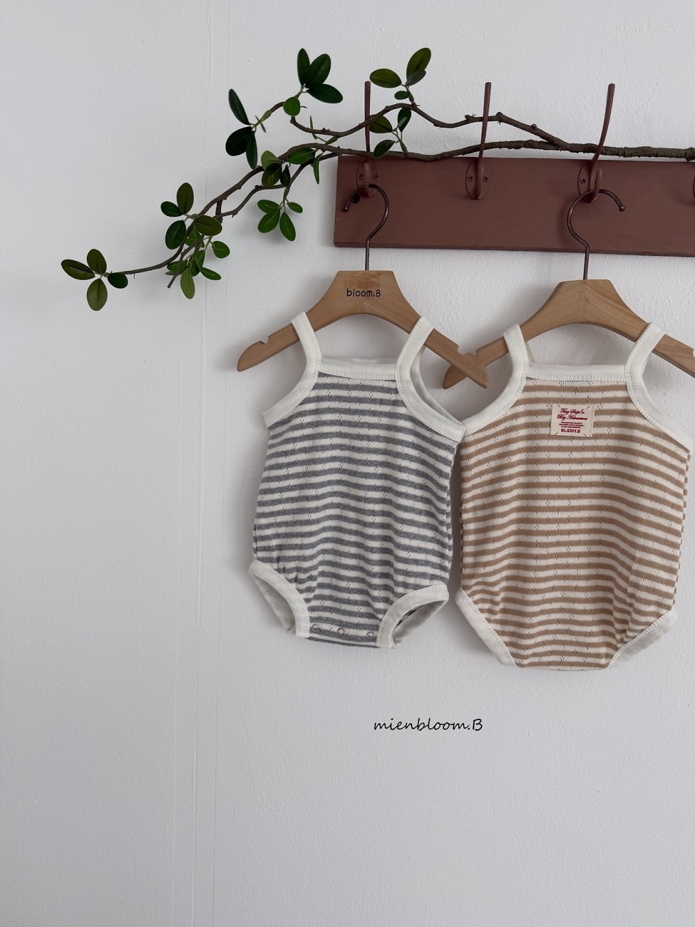 Bloom.b11｜(0m-18m) 肩帶條紋包屁衣