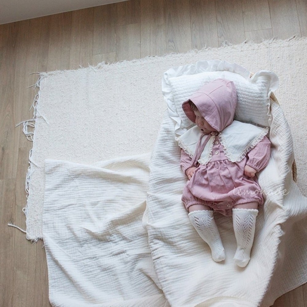 LEMONADE43｜(55cm-85cm) 3色蕾絲花邊翻領包屁衣含帽子