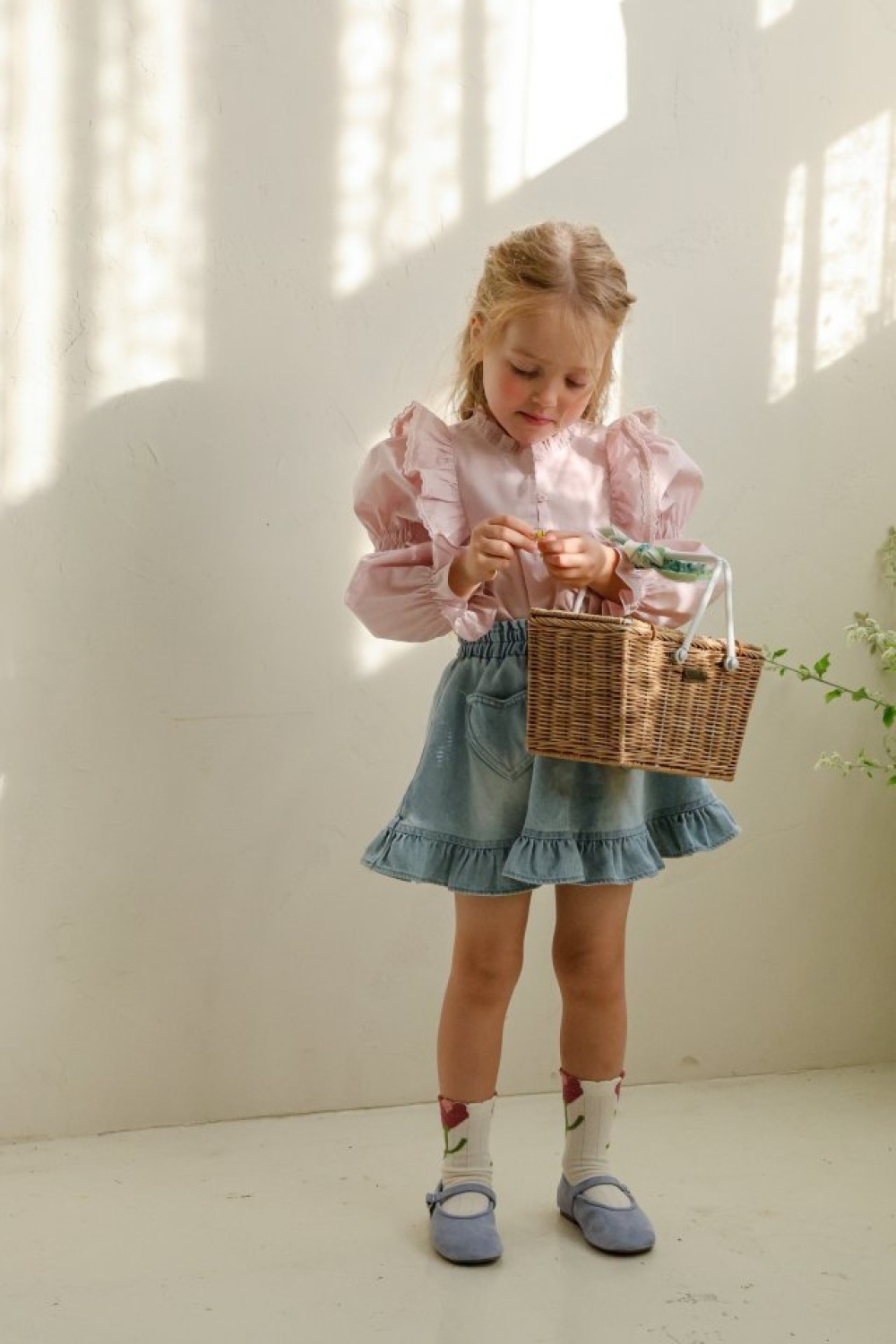 FLO20｜(75-140) 2色荷葉滾邊飛袖襯衫