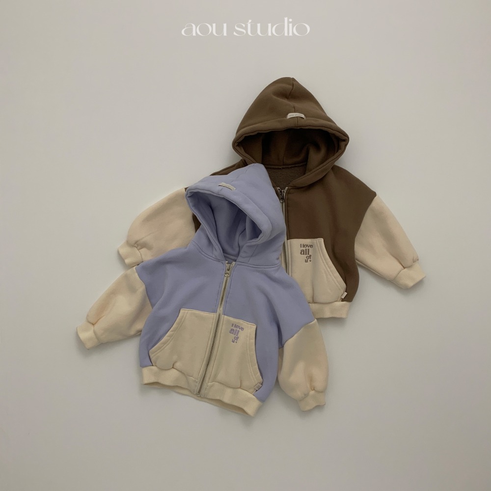 Aou 05｜ (70cm-110cm) 撞色刺繡連帽外套