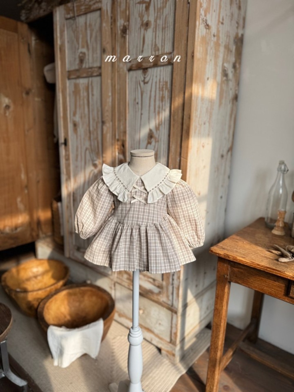 Marron58｜(3m-18m) 格紋荷葉領洋裝包屁衣