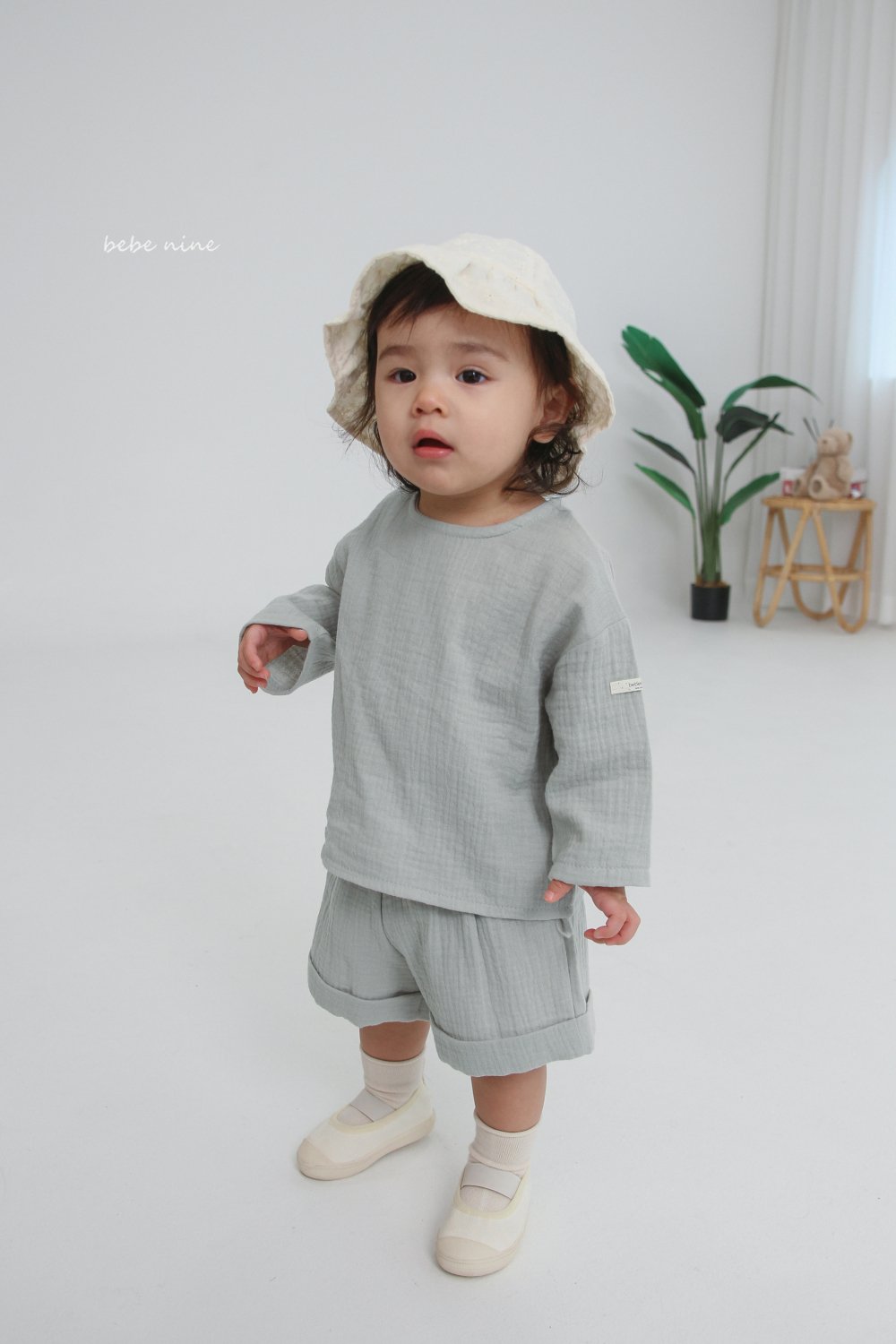 bebe nine25  (65-115) 2色棉麻素面套裝