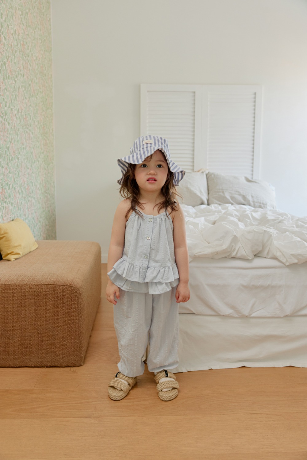 onu27｜(70cm-115cm) 荷葉邊壓紋縮口長褲