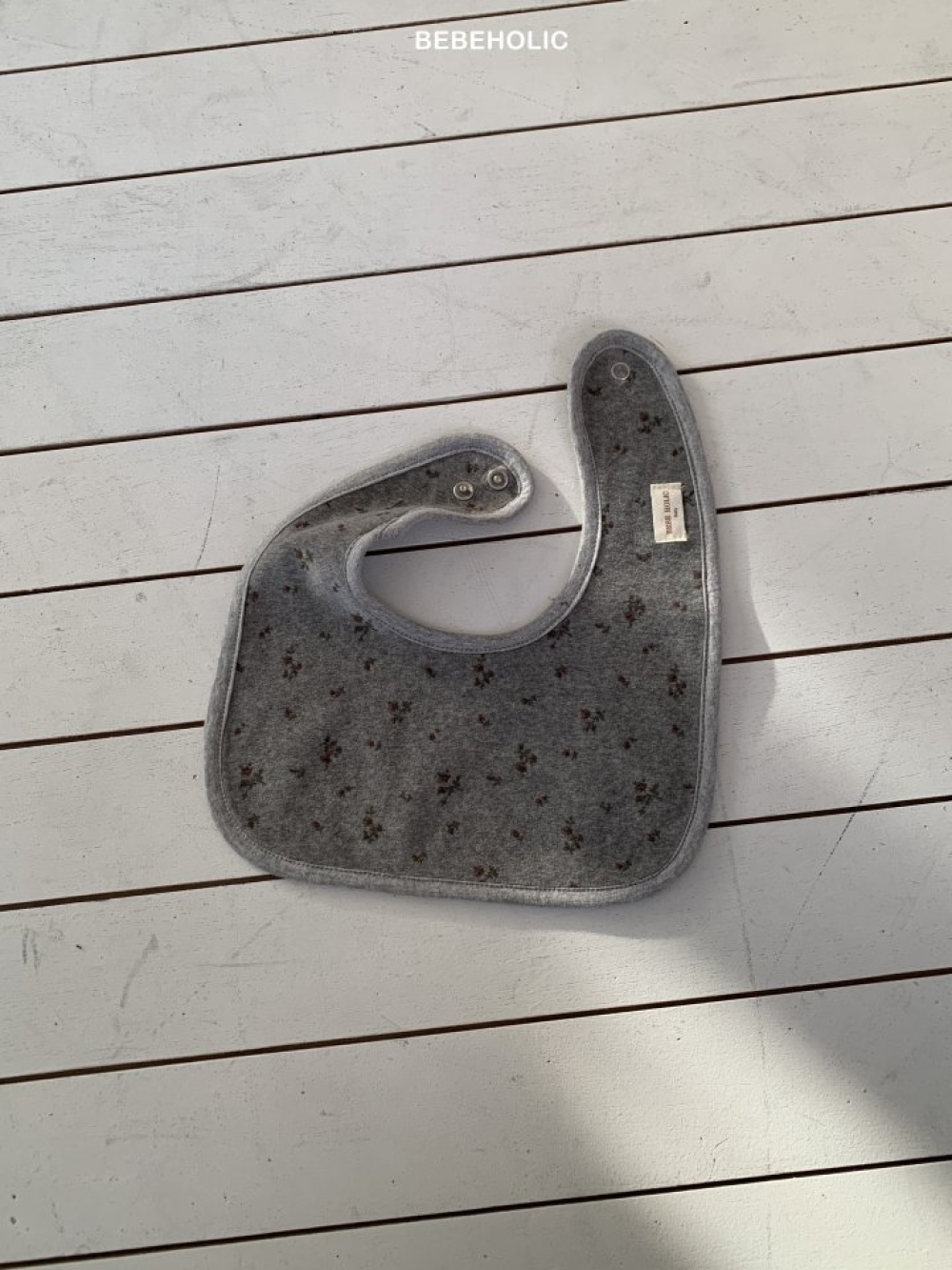 Bebe holic18｜(3m-18m) 碎花天鵝絨圍兜