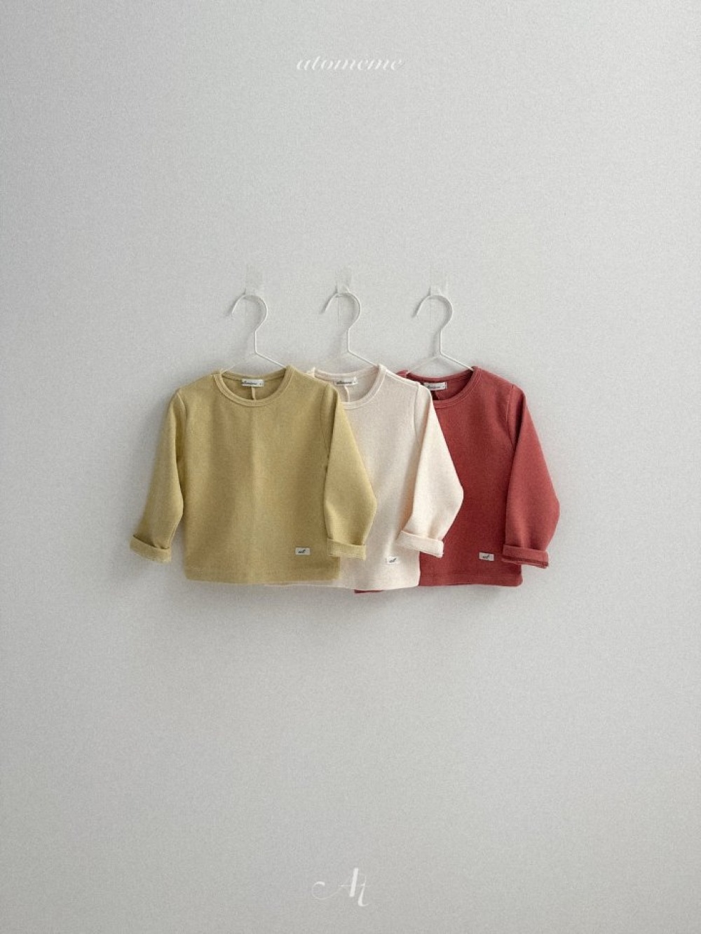 Atomeme32｜(70cm-110cm) 後開衩素面小標上衣