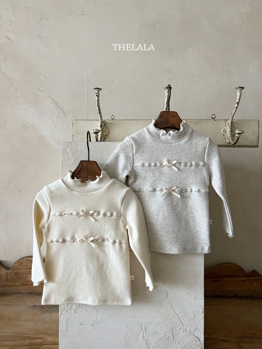 thelala35｜ (1y-6y) 蝴蝶結捲邊上衣