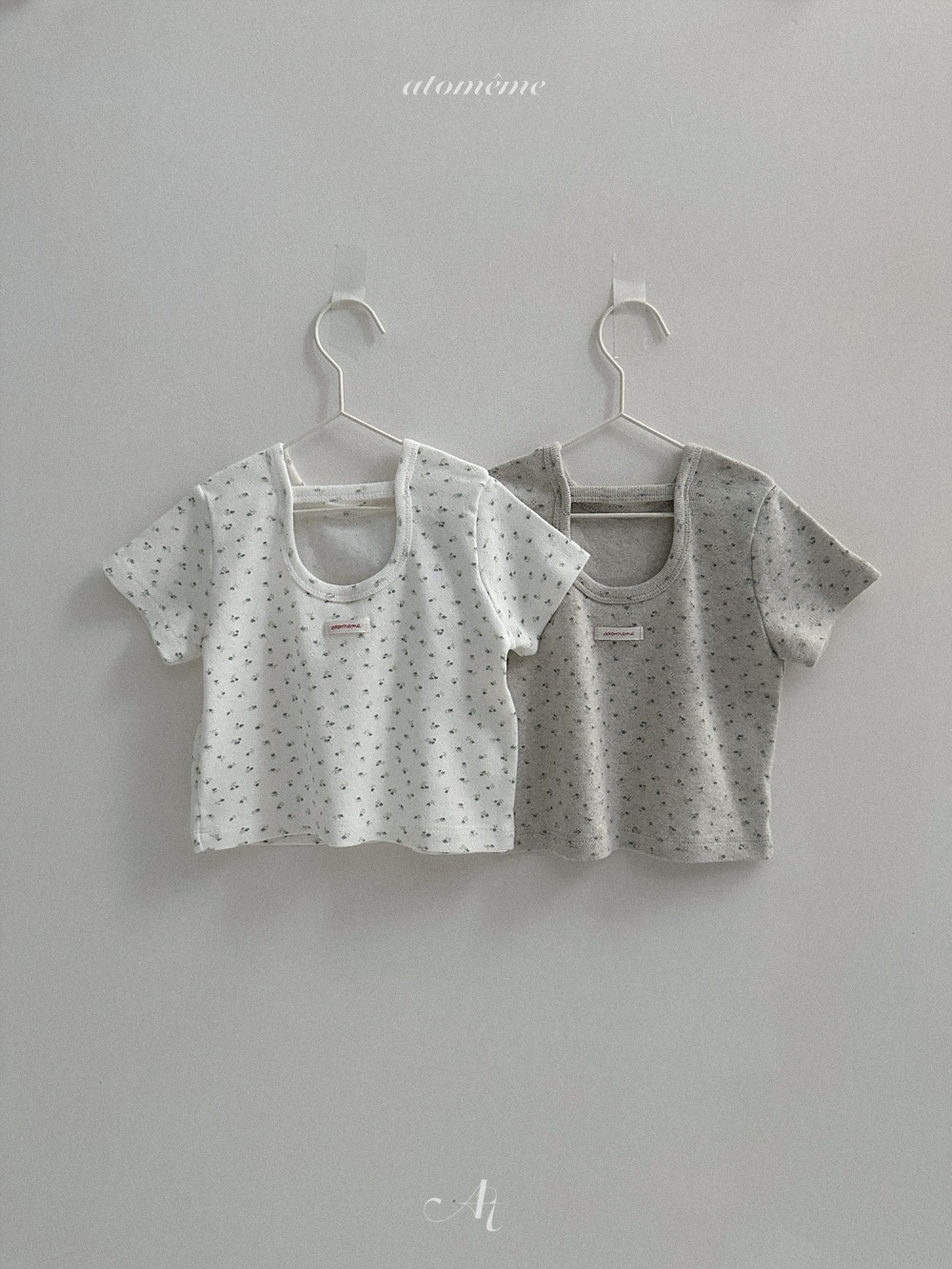 Atomeme33｜(70-110) 碎花設計上衣