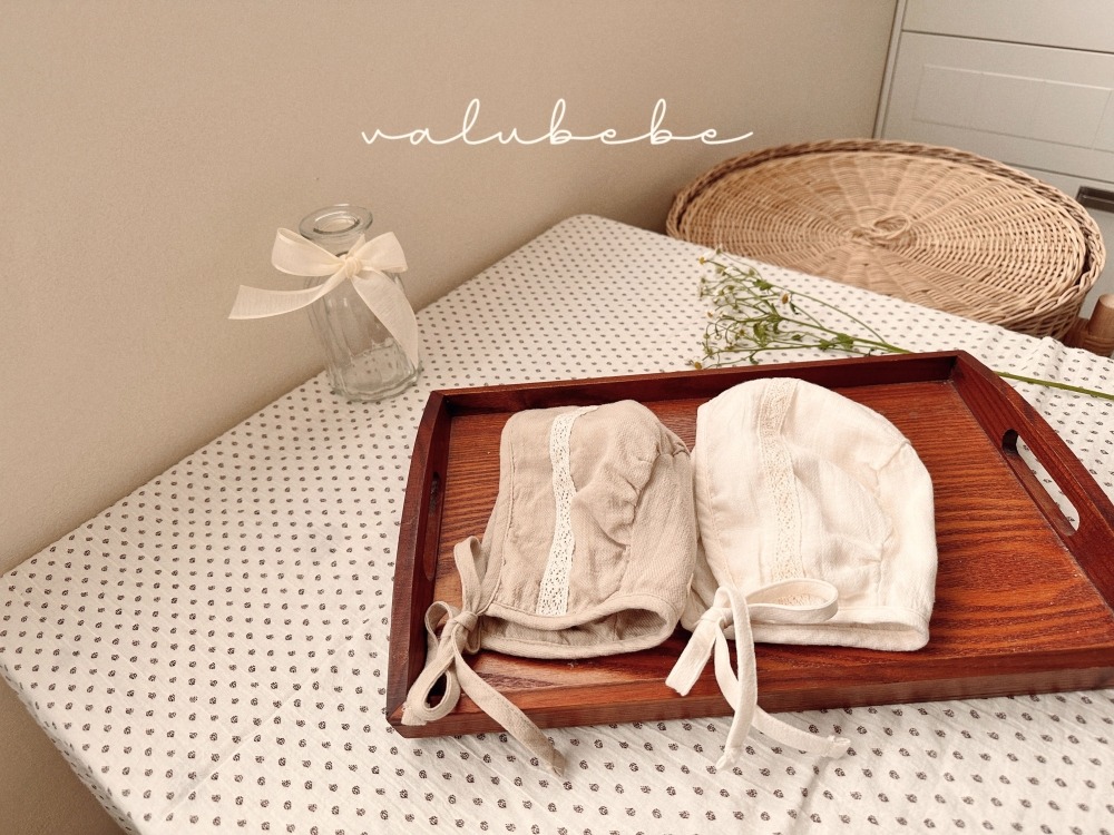Valubebe83｜(65-80) 蕾絲刺繡綁帶帽