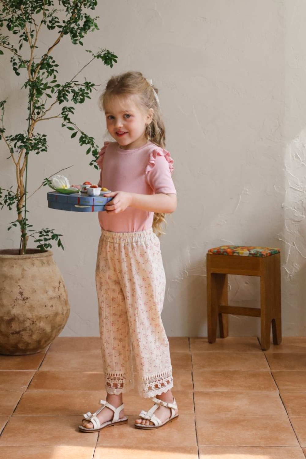 FLO16｜(75-140) 荷葉肩邊上衣