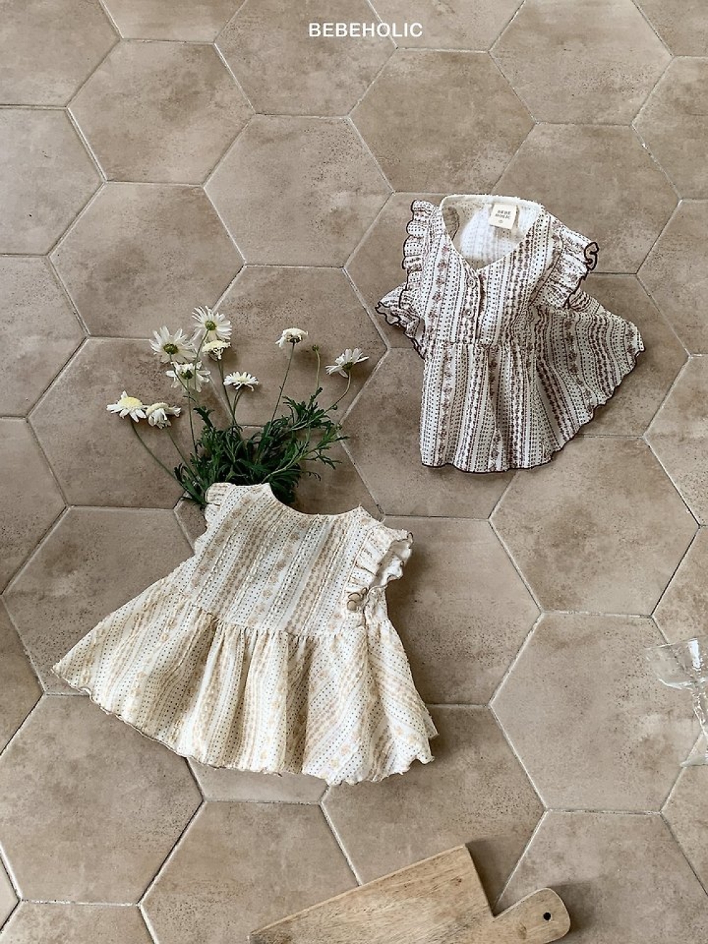 Bebe holic34｜(3m-18m) 花紋娃娃裝上衣