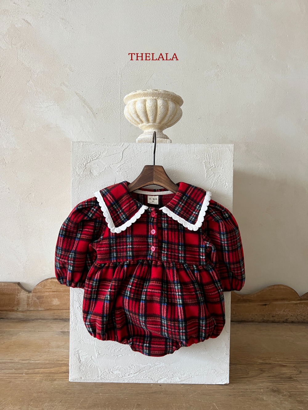 thelala05｜ (0m-18m) 蘇格蘭紋蕾絲領包屁衣