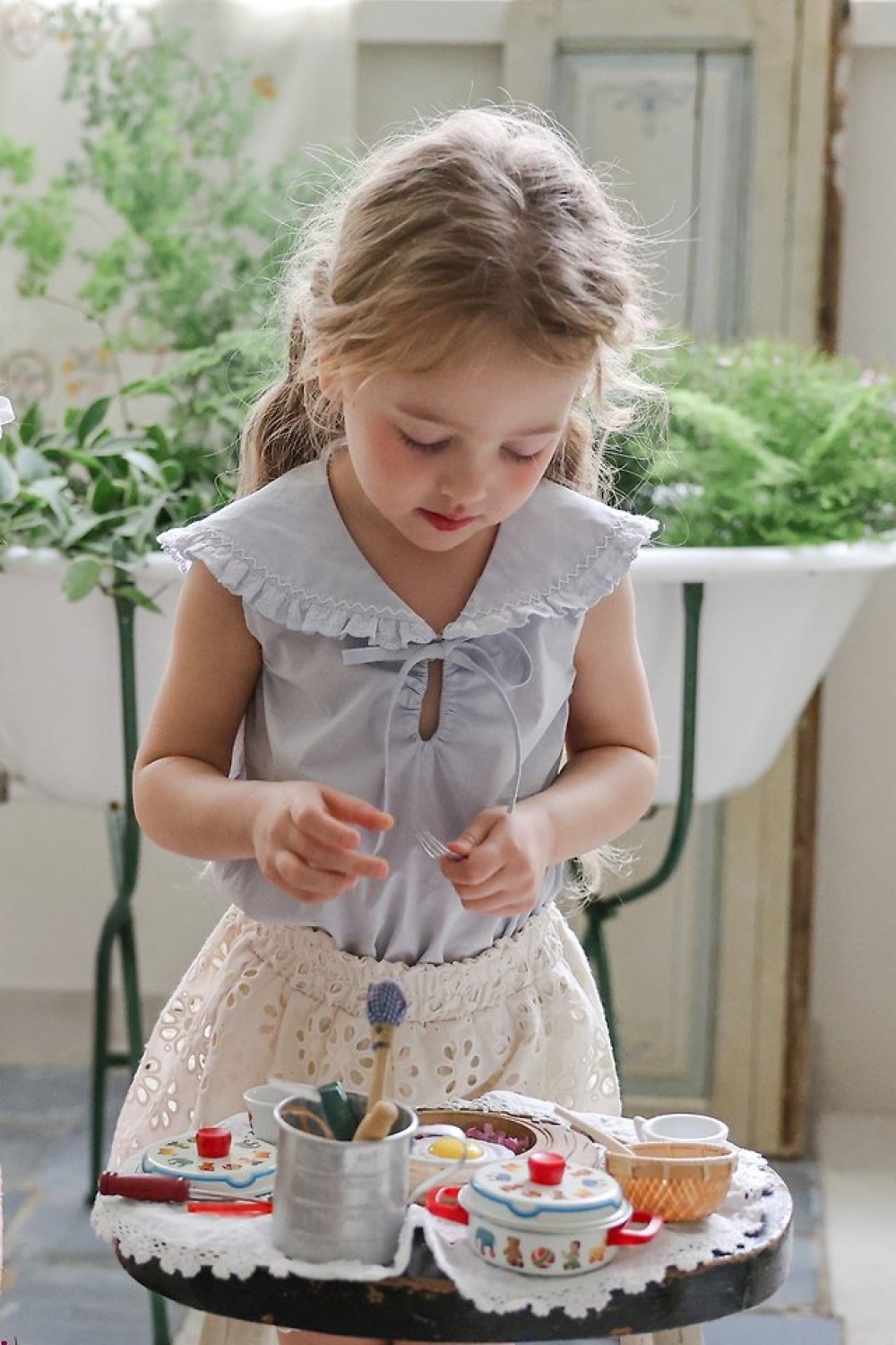 FLO37｜(75-140) 花邊翻領綁帶上衣