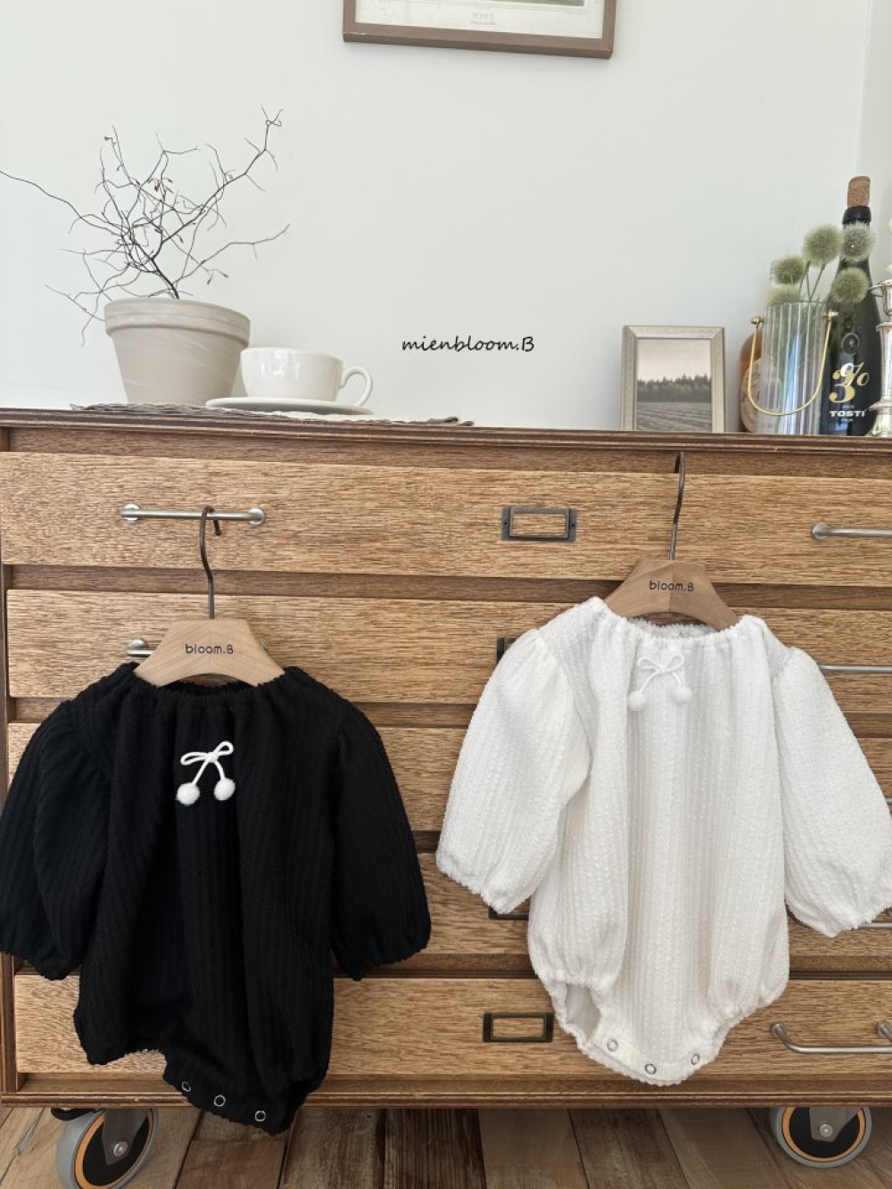 Bloom.b50｜(0m-18m) 蝴蝶結壓紋包屁衣