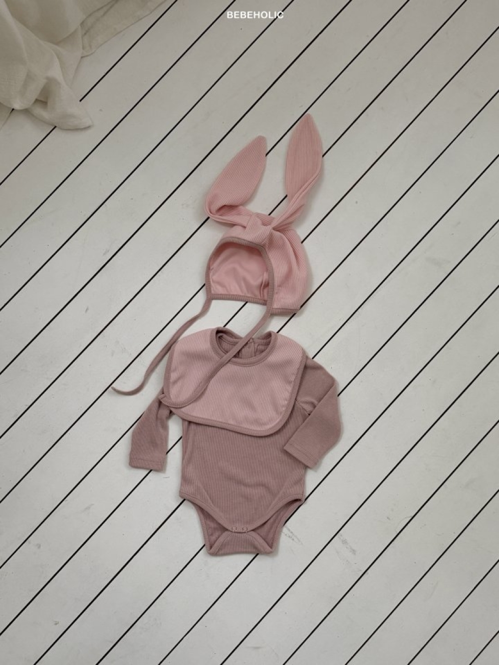 Bebe holic29｜(3m-18m) 小兔寶寶包屁衣套裝