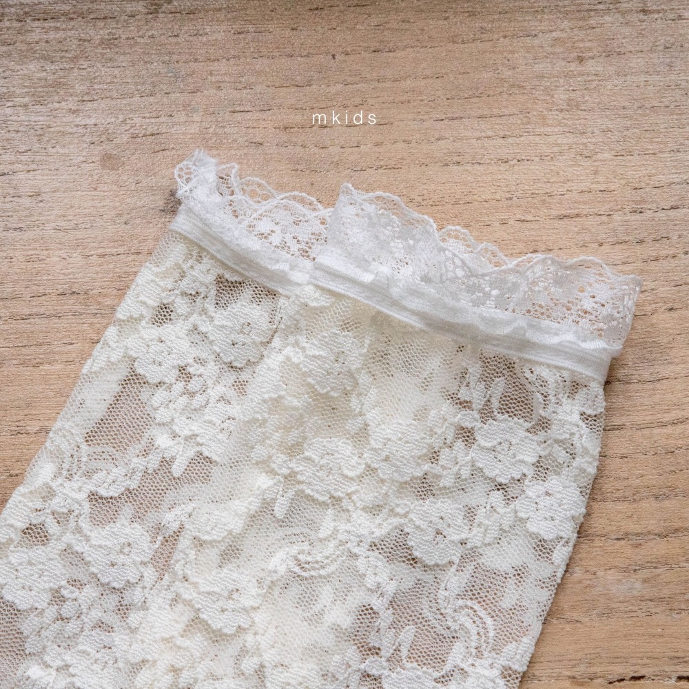 M-KIDS57｜(65-115cm) 無根蕾絲長襪