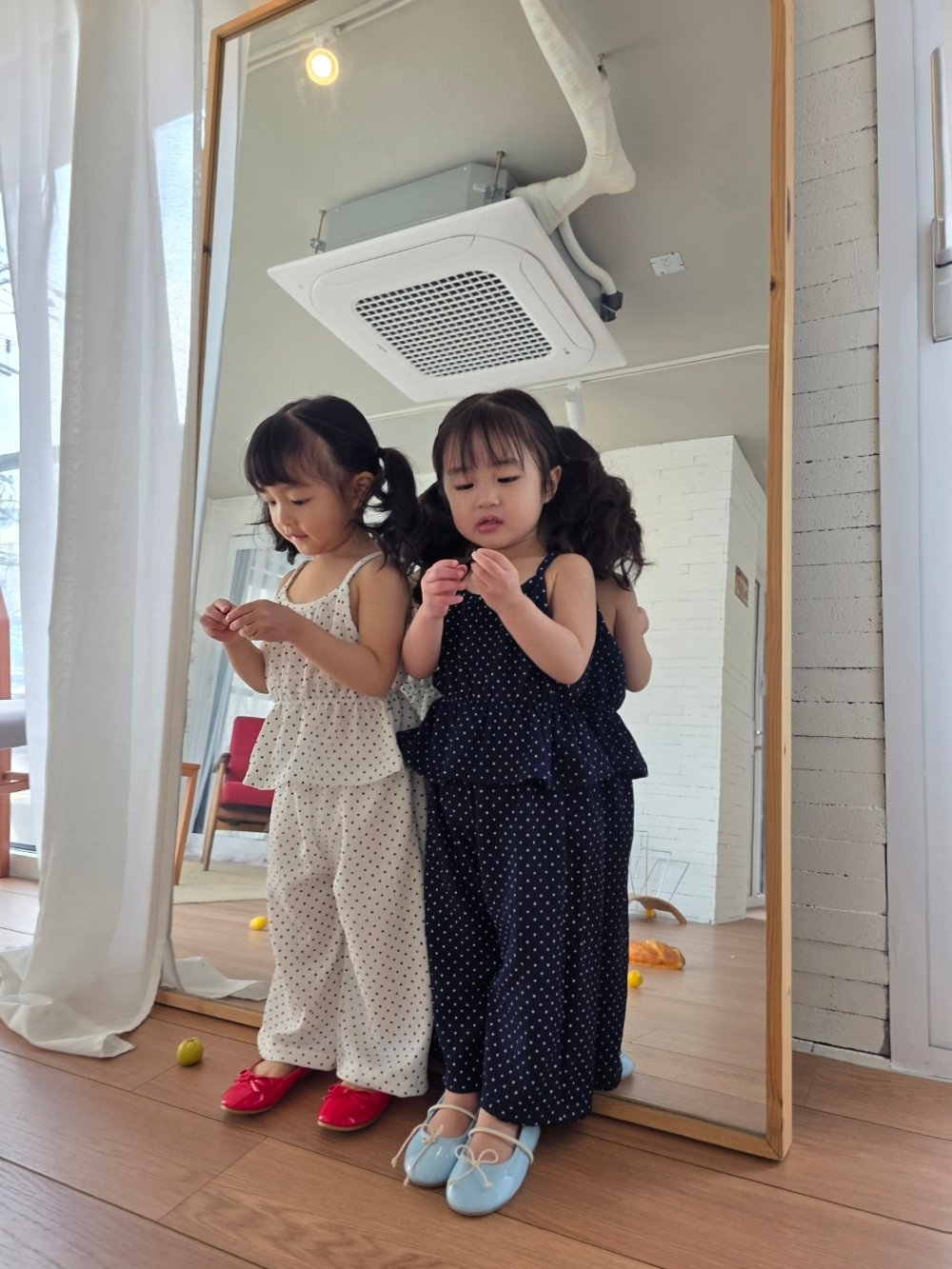 Color23｜(75-115cm) 細肩波點套裝