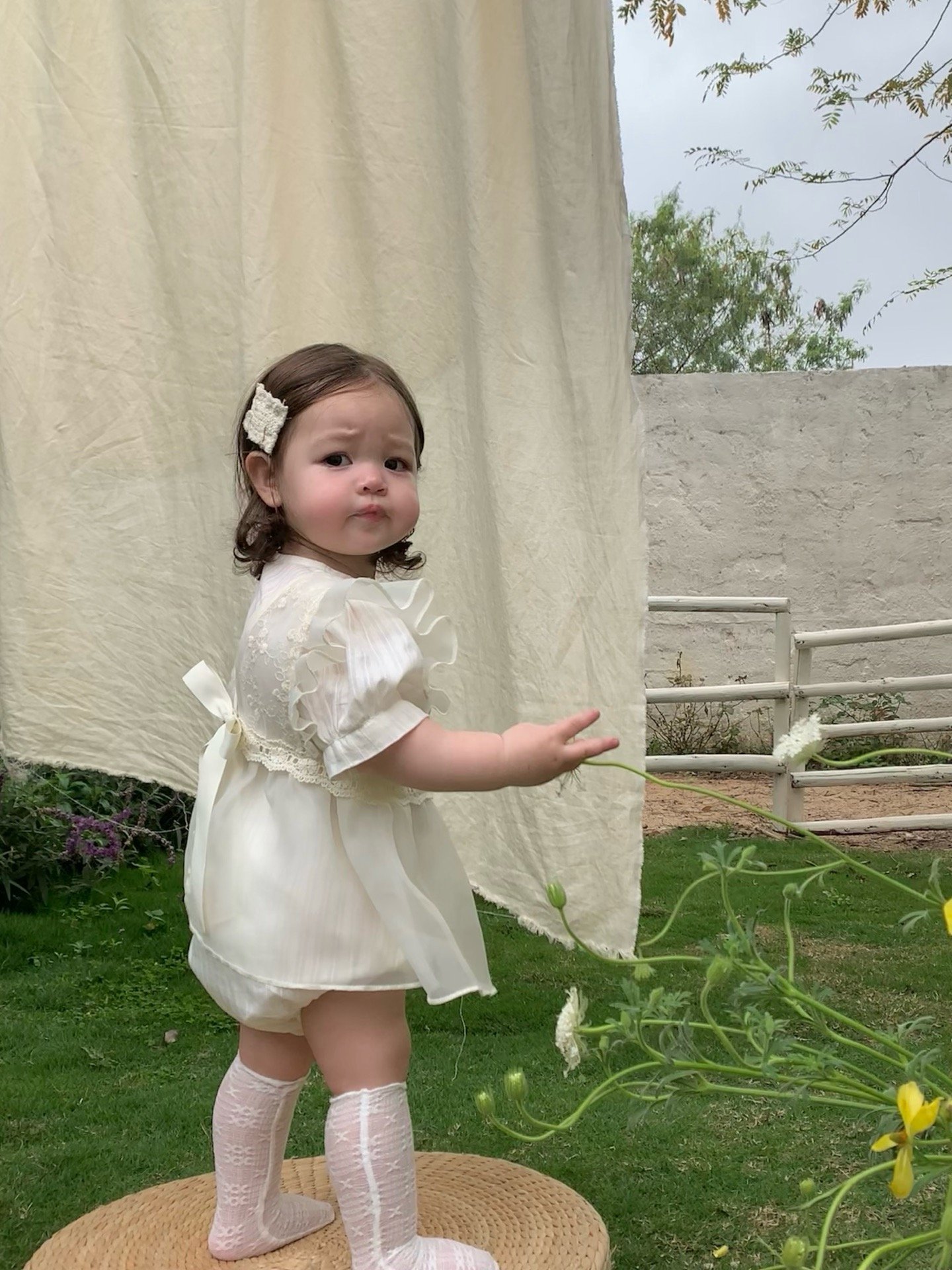 JE23｜(73-90cm) 蕾絲背心公主包屁衣套裝