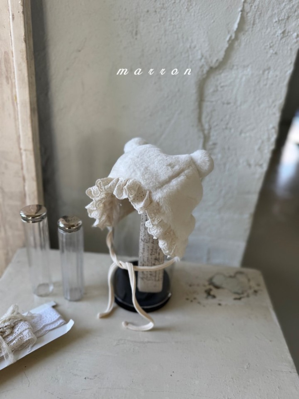 Marron 52｜(3m-18m) 小熊蕾絲綁帶毛帽